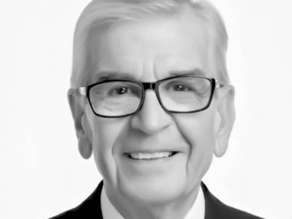 Emilio Santamaría.