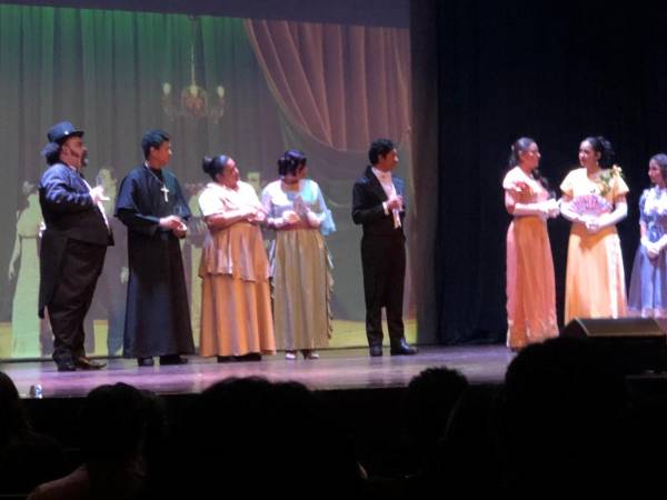 La emotiva historia de Blanca Olmedo le transportará a una época de antaño con grandes personajes.