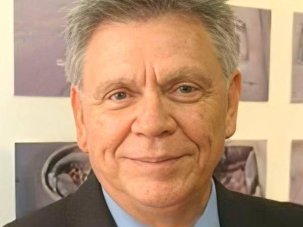 Víctor Manuel Ramos.