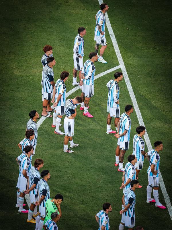 FIFA no tuvo piedad e impone severos castigos a Argentina y Leandro Paredes