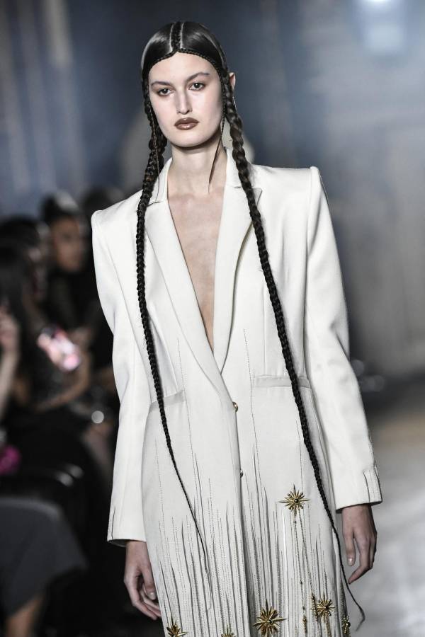 Diseño de la firma Maison Sara Chraibi de su colección de Alta Costura Primavera-Verano 2023.