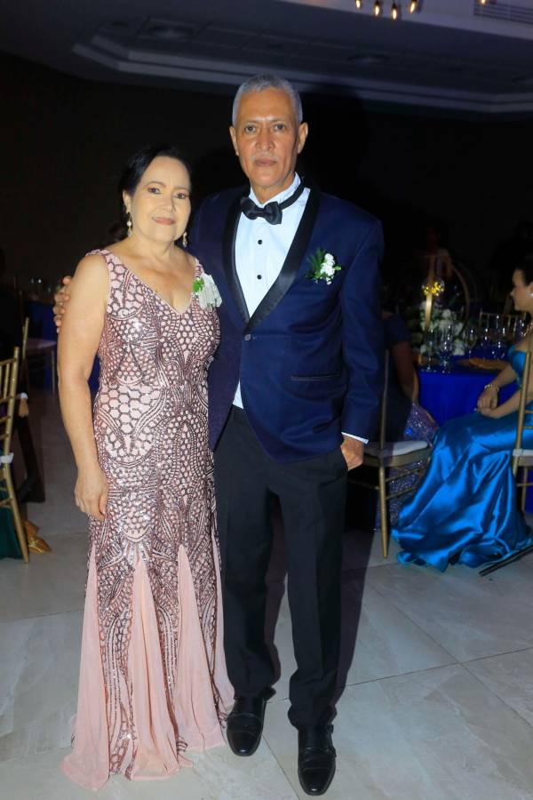 Una noche inolvidable para Edgar Güity y Cindy Canales