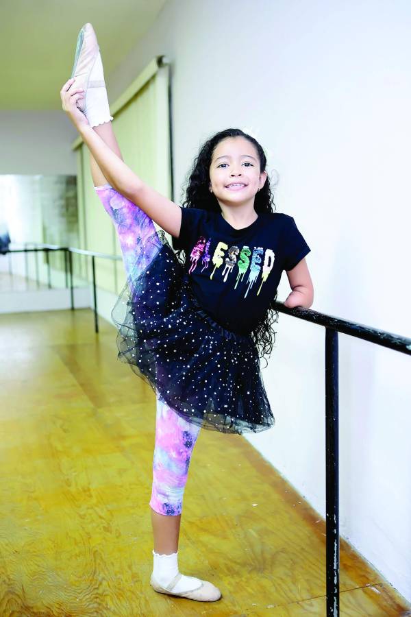 “Yo no necesito los dos brazos para llegar lejos”: Jimena Menjívar