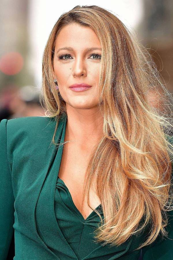 Ejemplo de Rubio Grunge con Blake Lively.