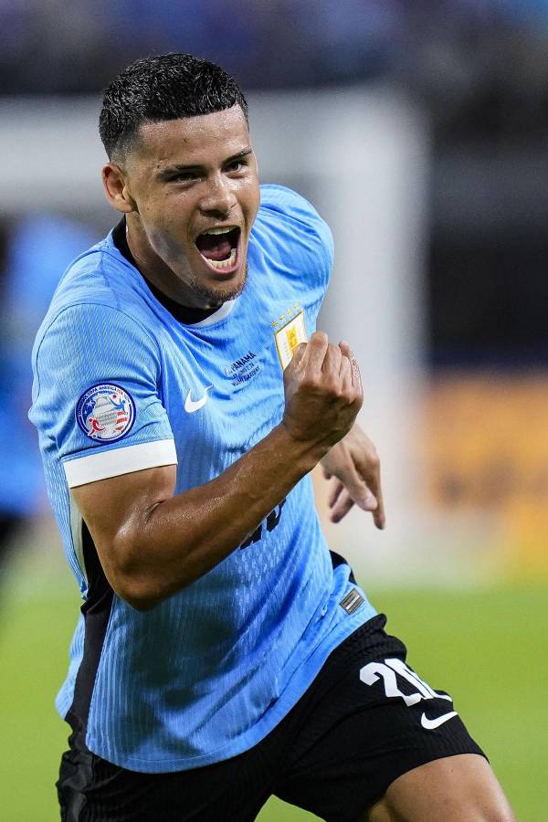 Maxi Araújo gritando el primer gol de Uruguay en la Copa América 2024.