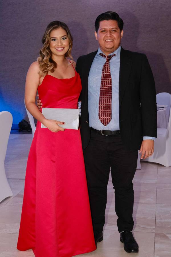 Brindis y celebración por la inolvidable boda Díaz-Galeano