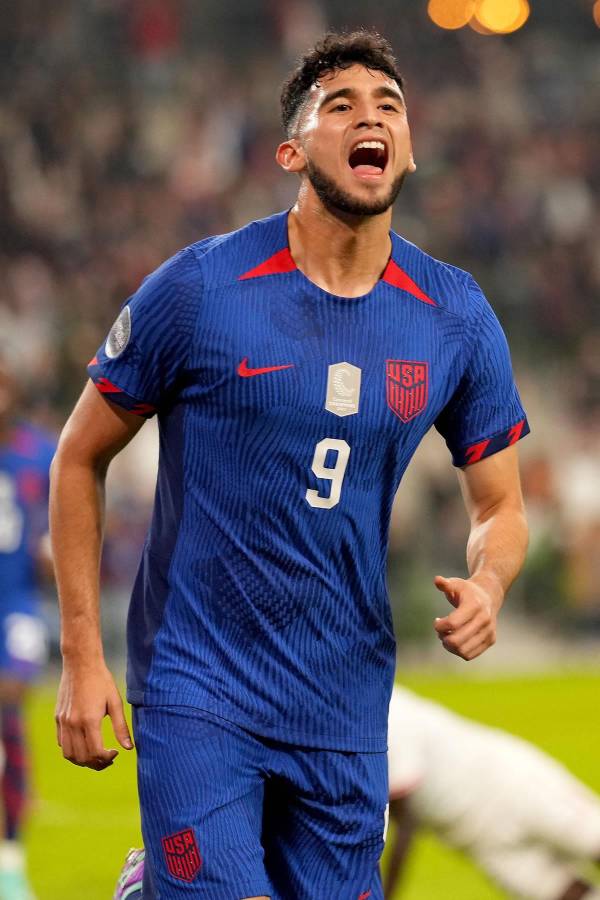 Ricardo Pepi rompió el muro defensivo de Trinidad y Tobago para abrir el marcador a favor de Estados Unidos.