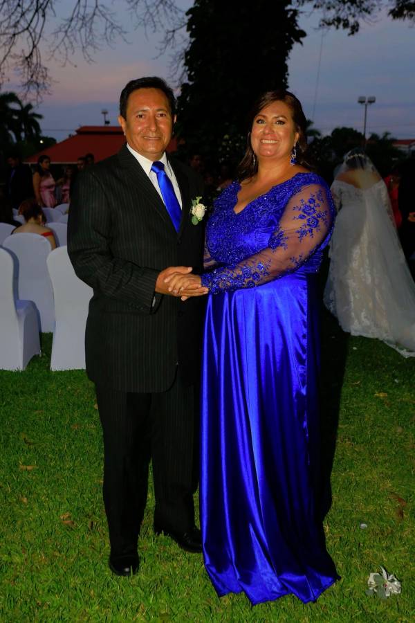 Jesse Corrales y Gisselle Prieto se unen en matrimonio