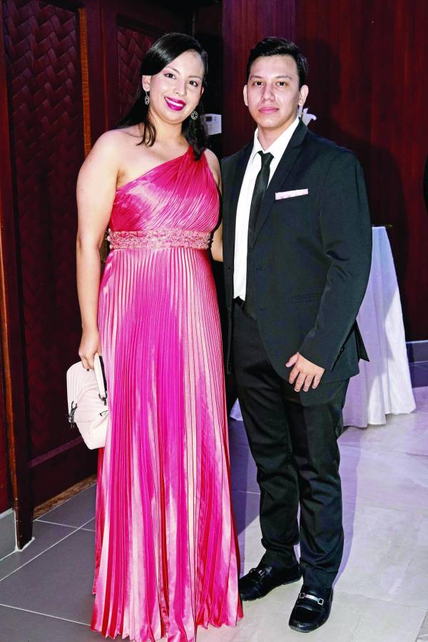 Brindis y celebración por la inolvidable boda Díaz-Galeano