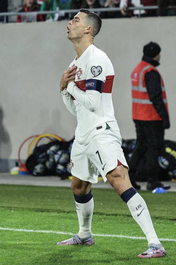 Video: Cristiano Ronaldo se luce con doblete en 30 minutos