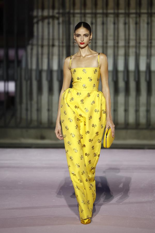 Carolina Herrera deslumbra en Madrid con moda e historia en 2026