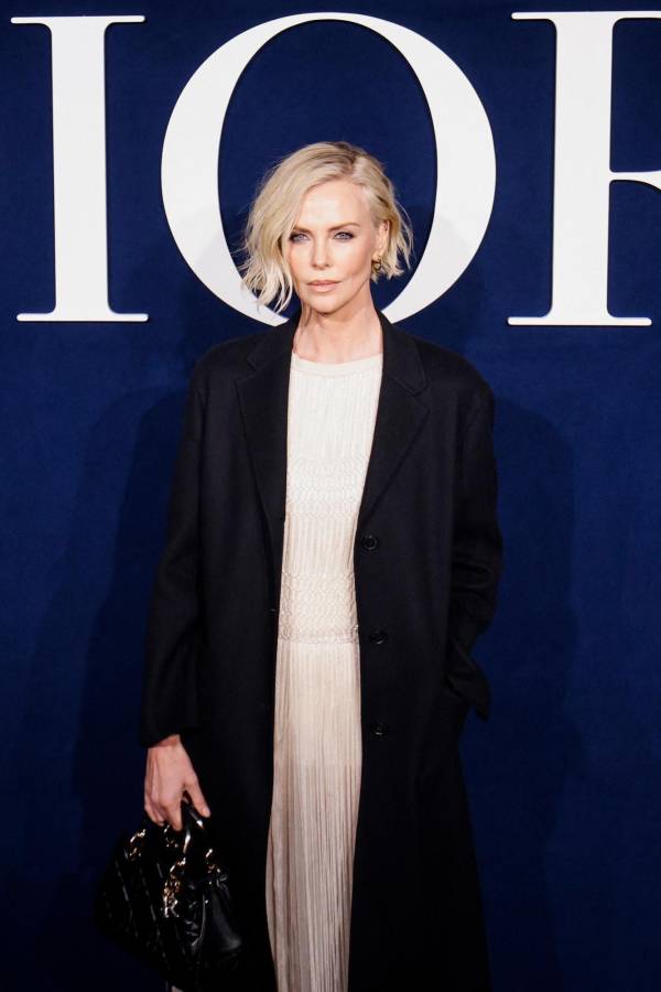 La actriz surafricana Charlize Theron fue otra de las distinguidas invitadas.