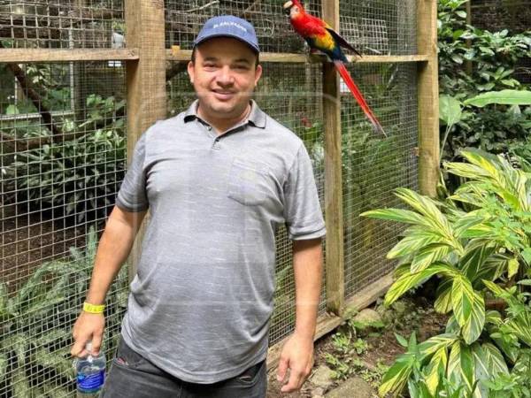 Las investigaciones por el asesinato del estudiante de Derecho Marvin Omar Fernández dieron un nuevo giro y ahora apuntan a un posible conflicto relacionado con la venta de unos terrenos en los que la víctima estaba trabajando para resolver varios problemas legales.