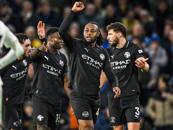 Jugadores del Manchester City celebrando su gol ante el Leeds United.