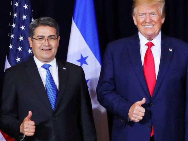 Fotografía de archivo del expresidente hondureño Juan Orlando Hernández junto al presidente Donald Trump.