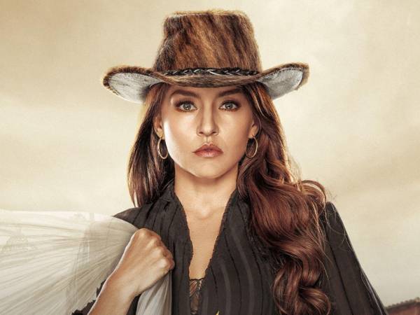 Angelique Boyer lleva casi dos décadas siendo uno de los rostros más importantes de la telenovela mexicana, el género de oro del país nortemericano que actualmente busca actualizarse saltando a las plataformas de streaming retomando personajes icónicos femeninos como ‘Doménica Montero’, protagonista interpretada por la actriz francomexicana.