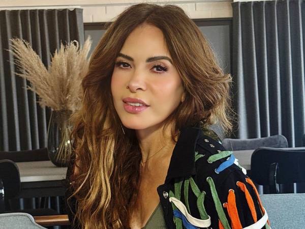 Gloria Trevi estuvo en la cárcel 4 años, 8 meses y 8 días, de enero del 2000 a septiembre del 2004.