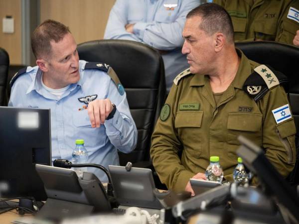 Israel afirma que Irán ha lanzado 100 drones hacia territorio israelí