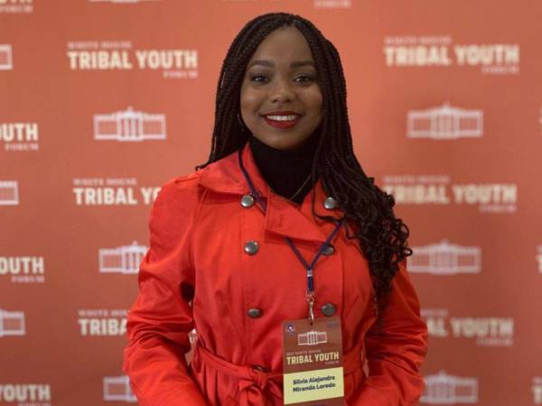 Silvia Alejandra Miranda Loredo durante su participación en el foro tribal organizado por la Casa Blanca.