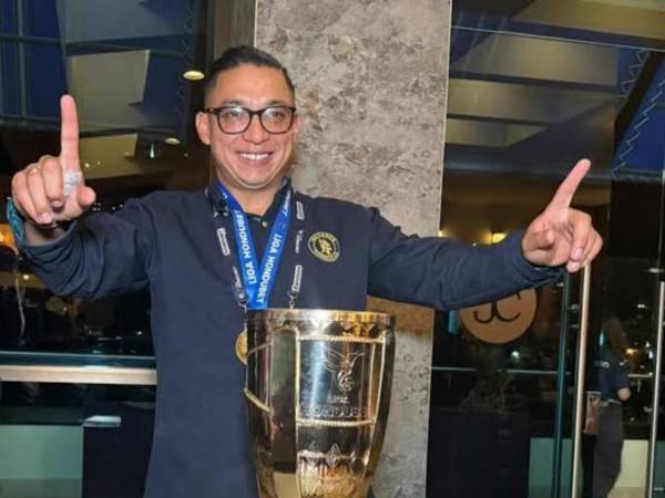 Emilio Izaguirre sigue trabajando con la confección de la plantilla del Motagua.