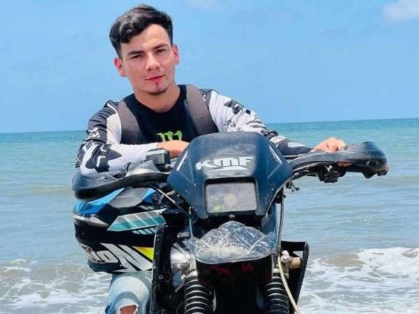 La tarde del domingo 23 de noviembre se suscitó una fuerte colisión entre dos motocicletas en la carretera que conduce desde Cofradía, Cortés, a El Merendón, en la que falleció un hombre identificado como Juan Flores, de 30 años de edad. Su muerte causó mucha conmoción entre sus conocidos.