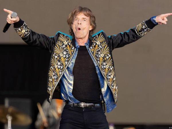 Mick Jagger, líder de The Rolling Stones, durante una de sus presentaciones artísticas. Foto de archivo.