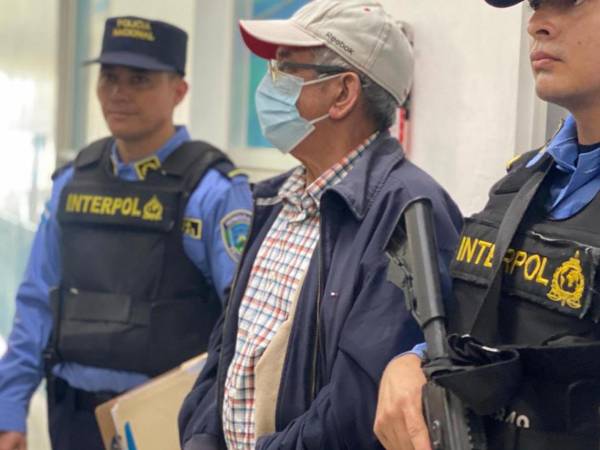 Jaime Antonio Suárez, representante de la fundación Todos somos Honduras, firmó en la suscripción de un convenio con la Secretaría de Agricultura y Ganadería (SAG) en el caso Pandora.