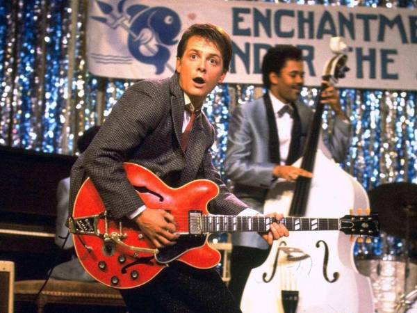 Marty Mcfly fue interpretado por Michael J. Fox.