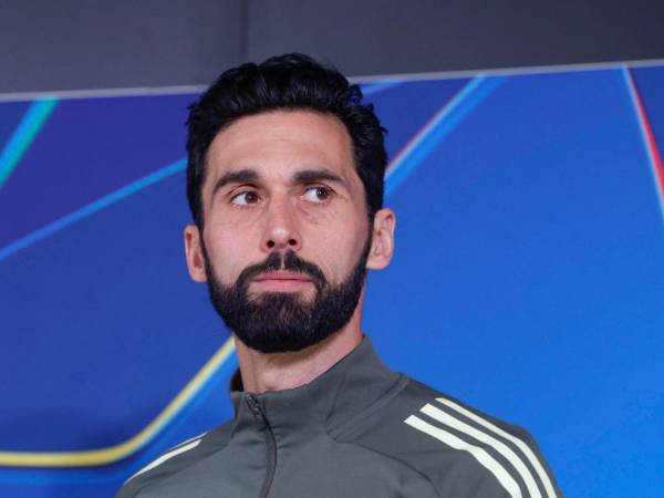 Arbeloa hablando en conferencia de prensa previo al duelo ante el Benfica.