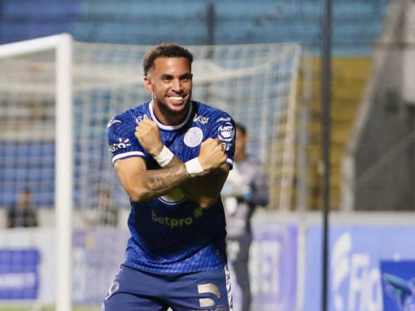 Rodrigo de Olivera llegó a 10 goles en lo que va de la presente campaña con la camiseta del Motagua.