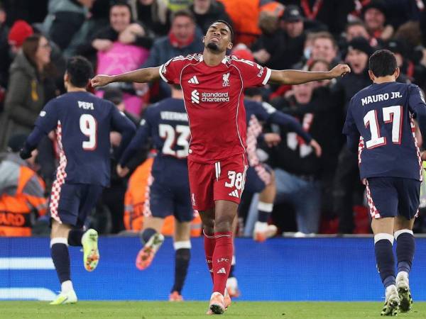 Jugadores del PSV celebrando.