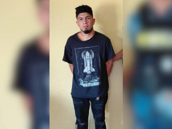 Las autoridades detallaron que el sospechoso fue arrestado tras arribar al país procedente de Alexandria, Estados Unidos.