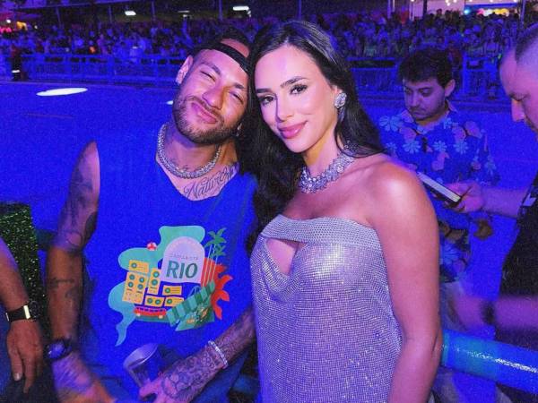 Neymar se ha visto envuelto en un nuevo escándalo tras la eliminación el Santos en el Campeonato Paulista, partido el cual no jugó el delantero por lesión pero no se perdió el carnaval de Río de Janeiro.