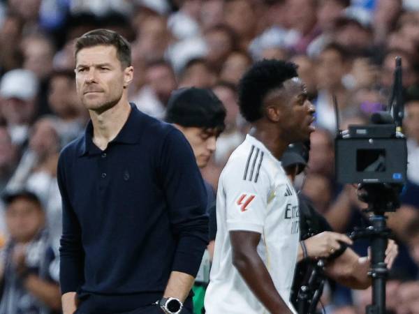 Pese a la victoria del Real Madrid ante Barcelona, surge tremendo escándalo en el equipo madridista en donde involucra a Vinicius y el entrenador Xabi Alonso.