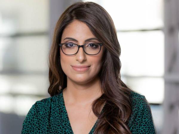 Ana Cruz tambi[en tiene experiencia en la creación y coordinación de proyectos educativos en Europa y Honduras.