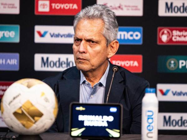 Reinaldo Rueda en conferencia de prensa tras eliminar a Panamá en la Copa Oro 2025.