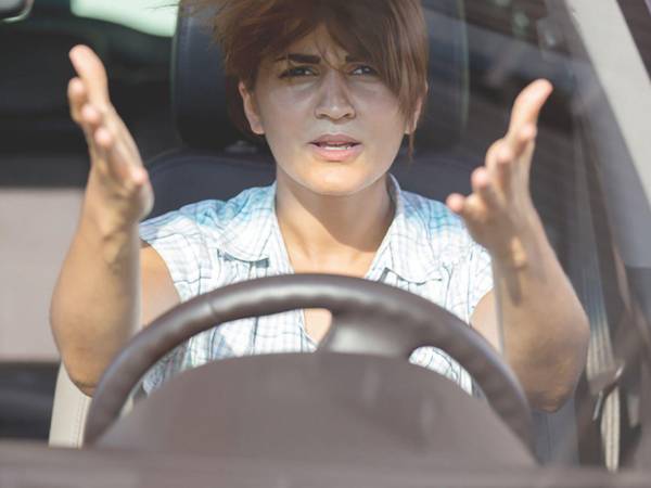 Conducir de manera tensa nos predispone a cometer errores y poner en riesgo nuestra seguridad y la de los demás.