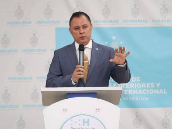 El vicecanciller Tony García se posicionó en contra de la política exterior de Honduras hacia Venezuela y del reciente respaldo de la presidenta Castro a Nicolás Maduro.
