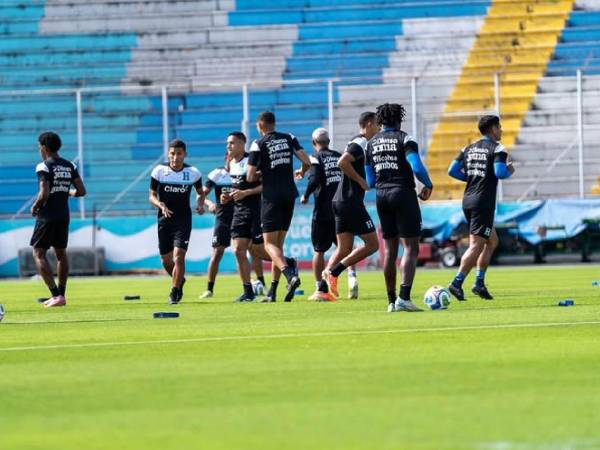 Bryan Acosta se encuentra concentrado con la Selección de Honduras.