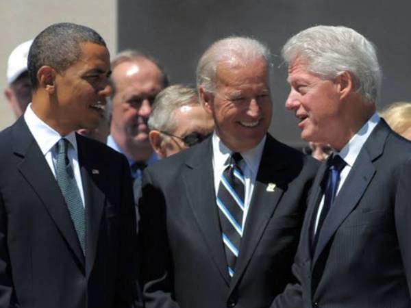 Los cuatro expresidentes estadounidenses vivos aparecieron juntos el pasado 18 de junio durante la ceremonia de apertura del Centro Presidencial Barack Obama en Chicago.