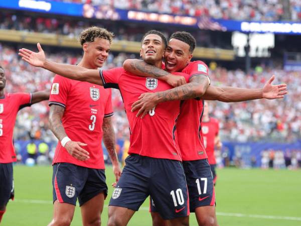 El conjunto inglés logró una victoria cómoda ante Panamá en la jornada final del grupo.