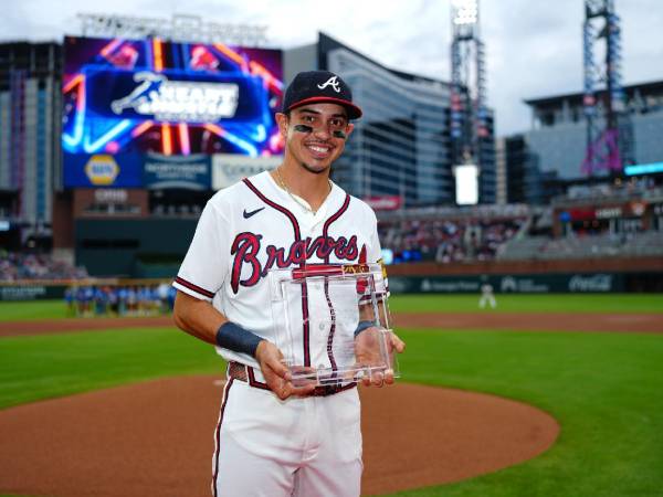 Mauricio Dubón sigue destacando en una temporada histórica en la MLB.