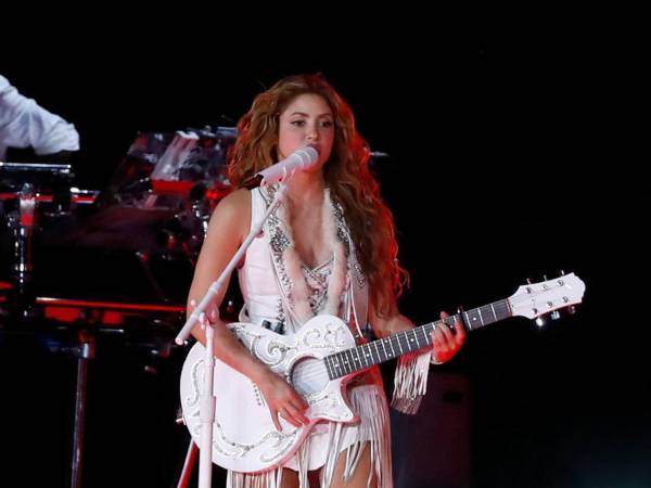Shakira durante su primer concierto en El Salvador.