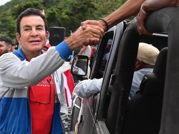 Salvador Nasralla es investigado por el Ministerio Público por presuntas irregularidades en el financiamiento y manejo de recursos de su campaña electoral de 2025.