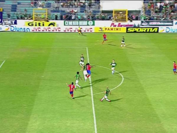 Polémica: Así fue el tercer gol invalidado al Olimpia ante Marathón