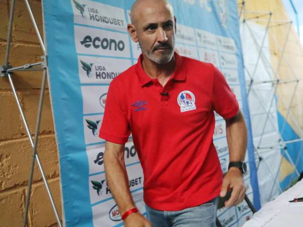 ¡Revelado! Estas son las cuatro razones que molestaron mucho a Eduardo Espinel y que lo llevaron a poner su renuncia como entrenador del Olimpia.