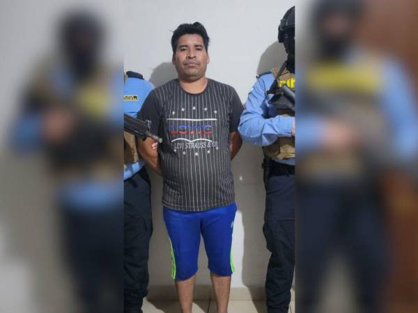 Momentos de la captura del hombre identificado con el alias de “Calin”, de 41 años de edad.