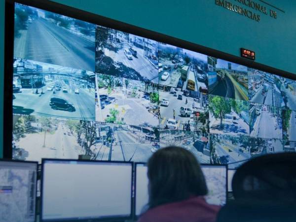 El SNE 911 también aseguró que mantiene conectividad total con sus 21 enlaces de emergencia, integrando de forma efectiva a las diferentes instituciones de socorro y seguridad del Estado.