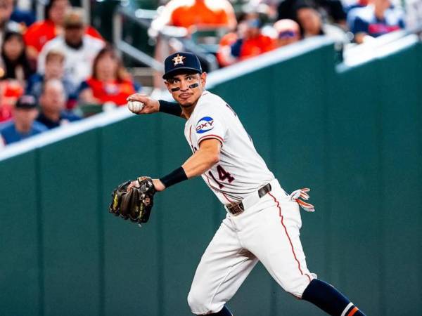 Mauricio Dubón se desempeña la posición de jardinero en los Astros de Houston de las Grandes Ligas de Béisbol. El chico de San Pedro Sula cuenta con 31 años de edad.