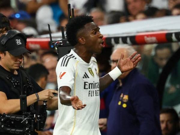 Real Madrid no pierde tiempo y debido a una temporada llena de muchas irregularidades, piensa en fichar a un crack que Vinicius no quiere.